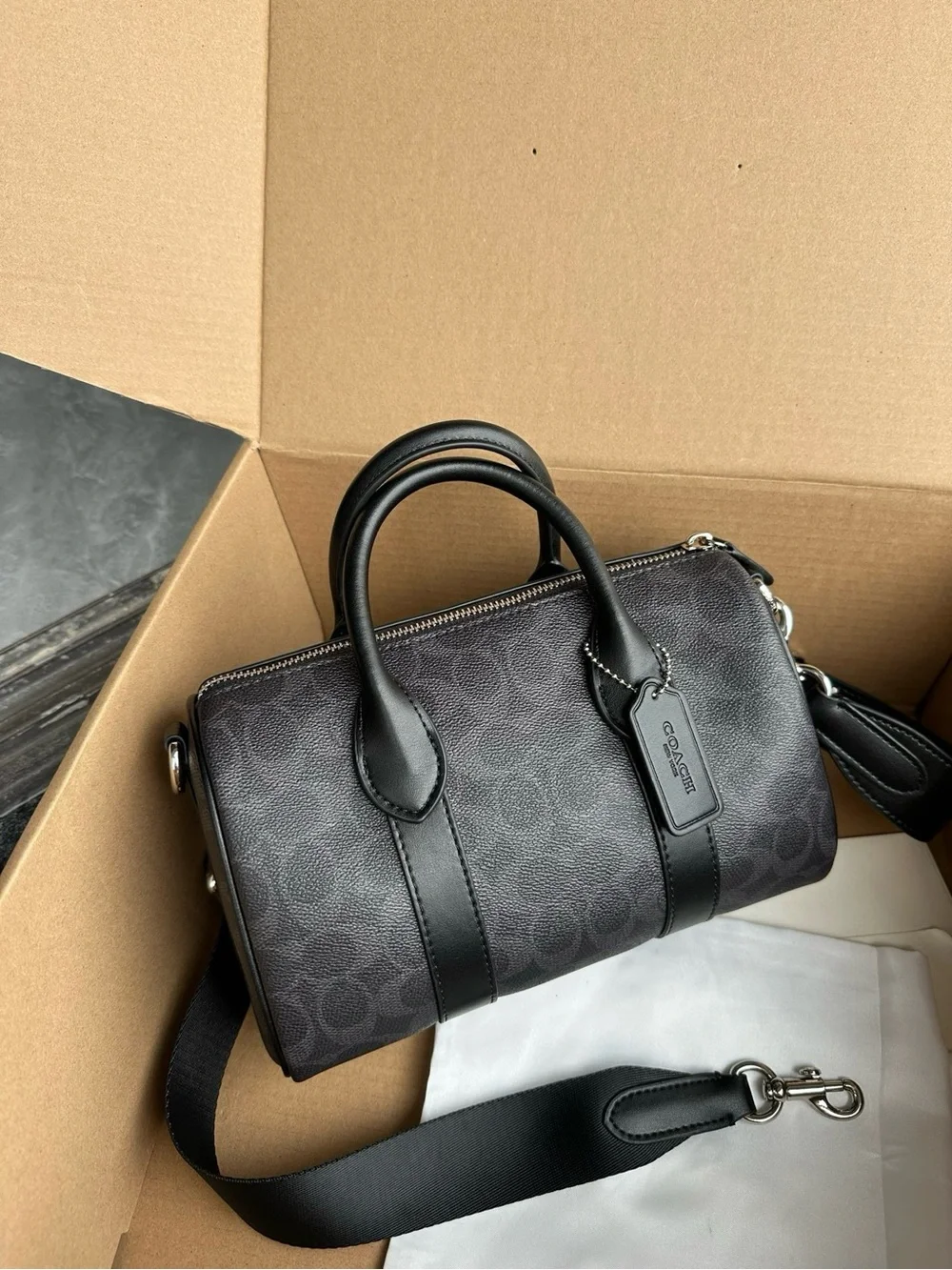 ❤️Coach Men’s Dark Brown/Black Signature Barrel Bag with Removable Strap